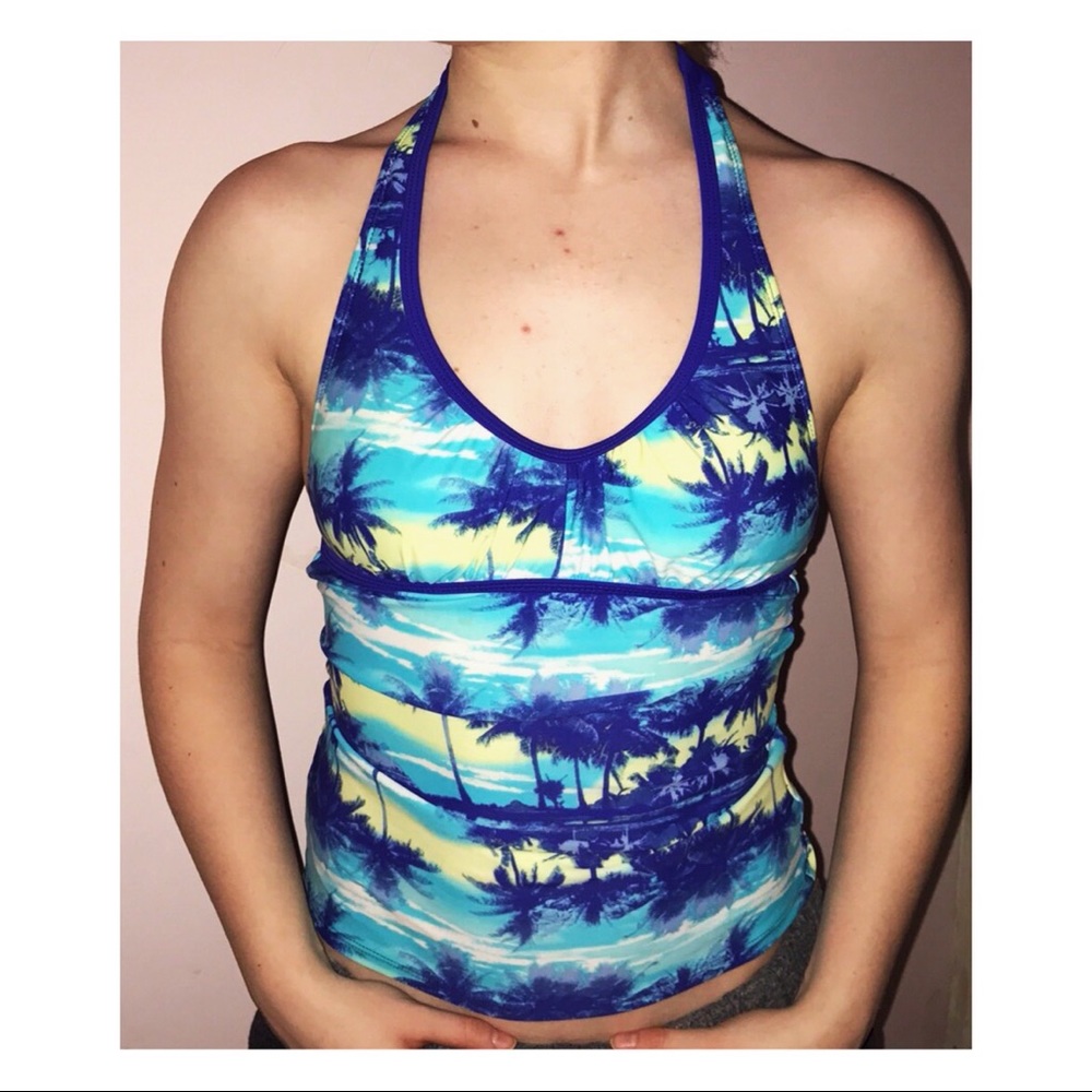 Bathing suit top FREE TOTE INCLUDED☀️